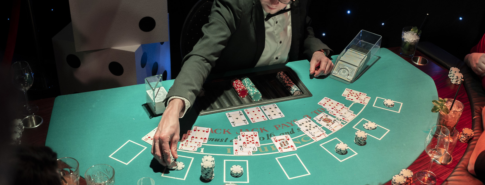 Blackjack tafel met mensen